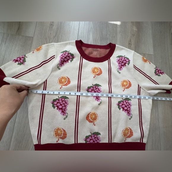 Cream and Red Patterned Sweater. 🍎🍇🍊 - Picture 7 of 14